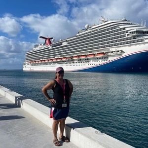 Meet your Posher, Brandi